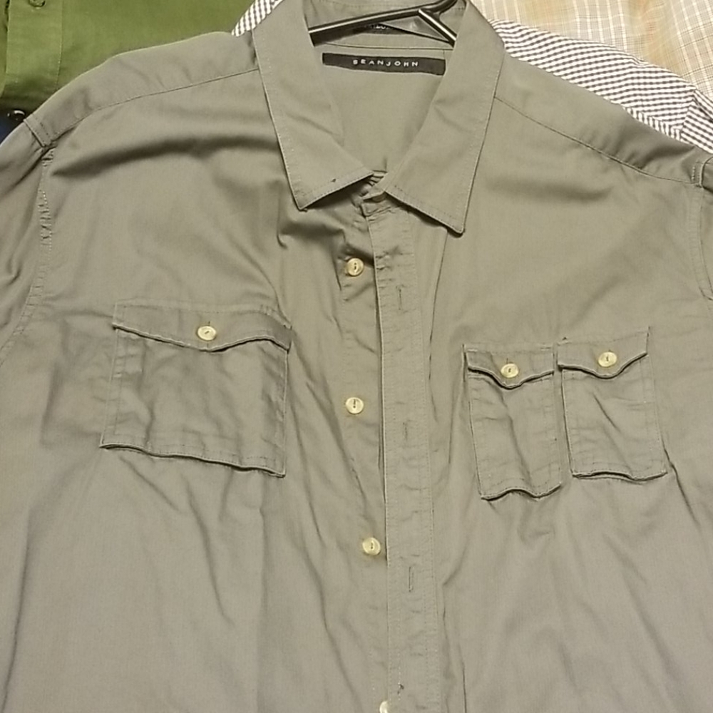 Men's Sean John Military style shirt. Size 3XL
